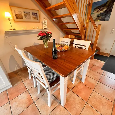 Anna - Linke Seite Ferienhaus Dranske